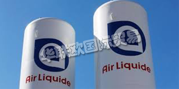 法國AIR LIQUIDE主要產(chǎn)品：AIR LIQUIDE泵、廢液泵等。AIR LIQUIDE集團(tuán)誕生于巴黎EcoleSupérieuredePhysique et Chimie Industrielle的兩名年輕畢業(yè)生。作為一名受到啟發(fā)且有時(shí)甚至是古怪的研究人員，Georges Claude在巴黎公交車庫進(jìn)行了兩年不懈的實(shí)驗(yàn)后，成功地完善了液化空氣的過程。他的合伙人保羅·德洛姆(Paul Delorme)是一位審慎的遠(yuǎn)見卓識(shí)者，盡管有財(cái)務(wù)方面的考慮，但他毫不猶豫地支持這個(gè)工業(yè)項(xiàng)目，并提供了至關(guān)重要的初期投資。這家年輕的公司迅速吸引了24位股東的投資，而液化空氣公司的偉大冒險(xiǎn)開始了。