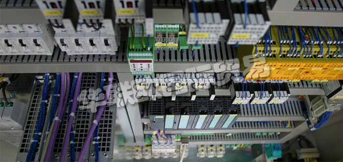 德國JAGER ELEKTROTECHNIK公司主要供應(yīng)：德國JAGER ELEKTROTECHNIK開關(guān)柜,JAGER ELEKTROTECHNIK電源，控制柜，低壓開關(guān)柜，磁鐵電源，高壓電源等產(chǎn)品。